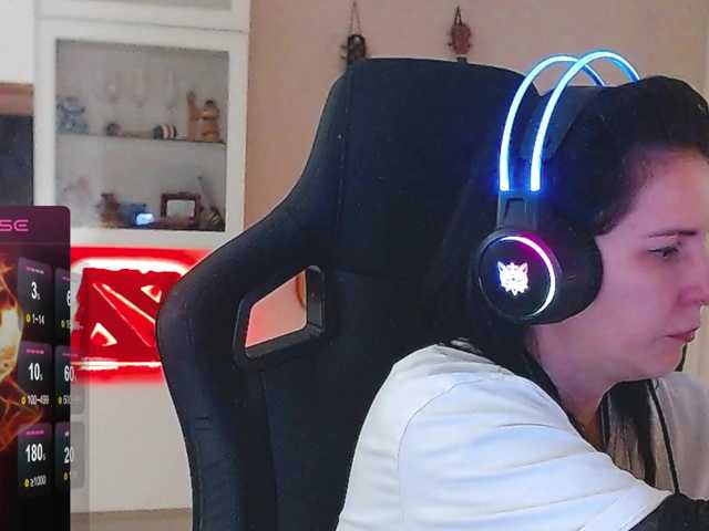 IrwiTomboy live cam on BongaCams