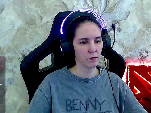 IrwiTomboy live cam on BongaCams