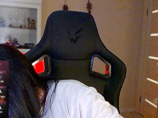 IrwiTomboy live cam on BongaCams
