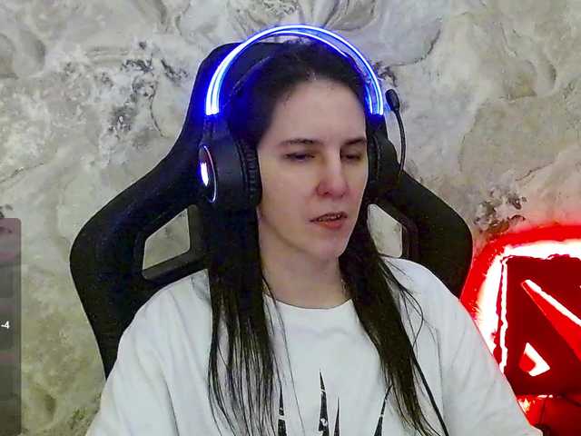 IrwiTomboy live cam on BongaCams