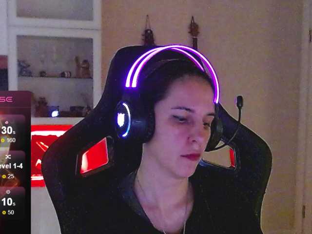 IrwiTomboy live cam on BongaCams