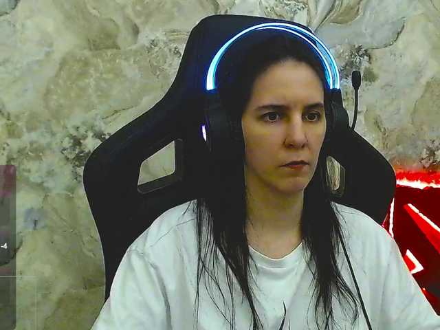 IrwiTomboy live cam on BongaCams