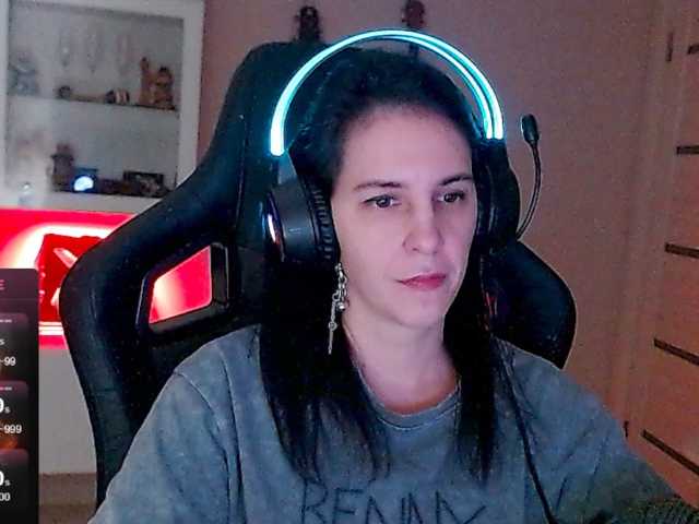 IrwiTomboy, en vivo ahora en BongaCams