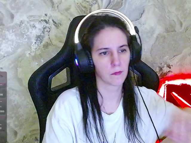 IrwiTomboy live cam on BongaCams