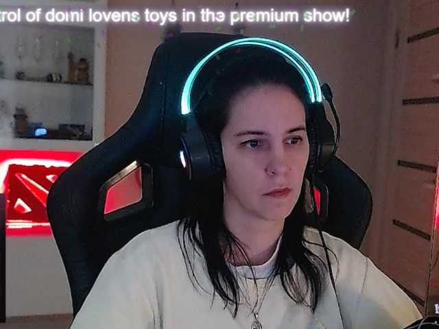 IrwiTomboy live cam on BongaCams