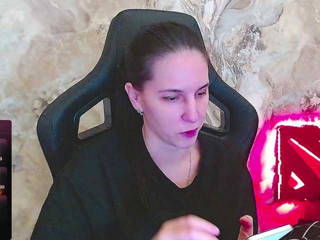 IrwiTomboy's BongaCams show and profile