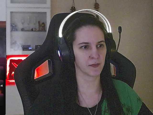 IrwiTomboy live cam on BongaCams
