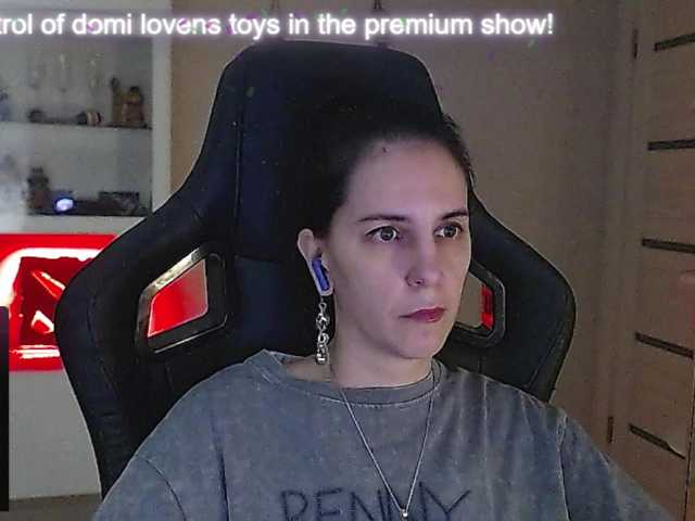 IrwiTomboy live cam on BongaCams