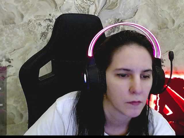 IrwiTomboy live cam on BongaCams