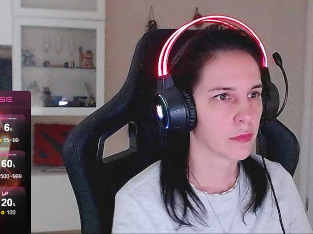 IrwiTomboy live cam on BongaCams