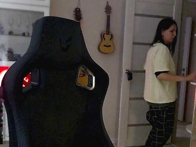 IrwiTomboy live cam preview