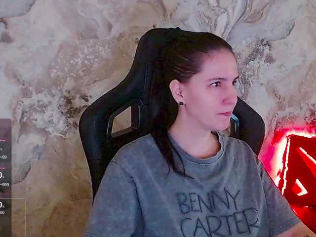 IrwiTomboy live cam on BongaCams