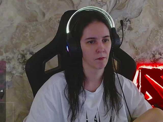 IrwiTomboy live cam on BongaCams
