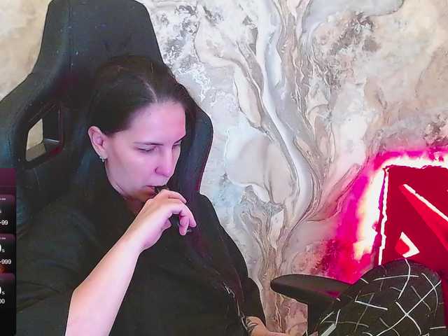 IrwiTomboy's BongaCams show and profile