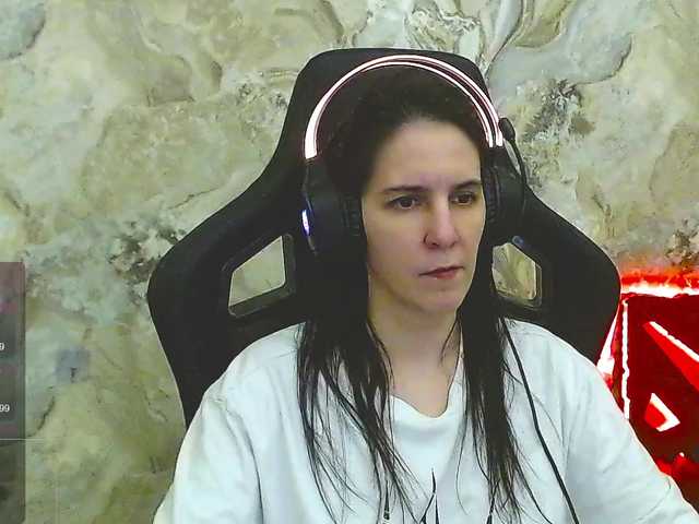 IrwiTomboy live cam on BongaCams