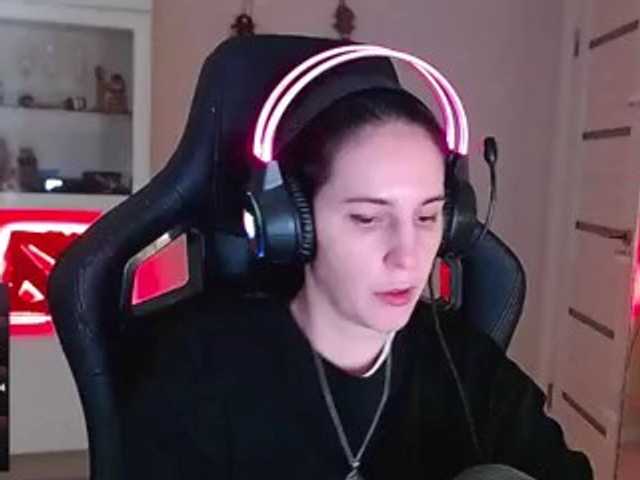 IrwiTomboy live cam on BongaCams