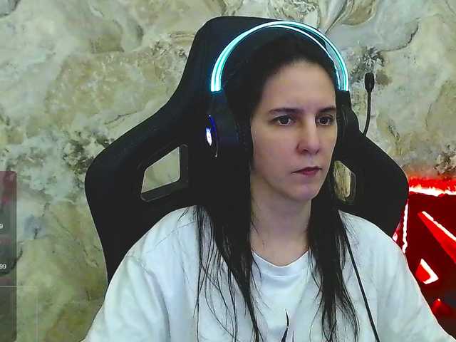 IrwiTomboy live cam on BongaCams