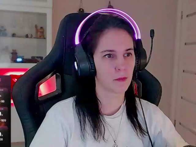 IrwiTomboy, en directo ahora en BongaCams