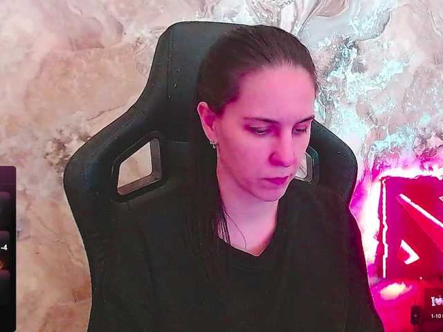 IrwiTomboy's BongaCams show and profile