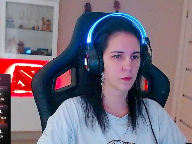 IrwiTomboy live cam on BongaCams