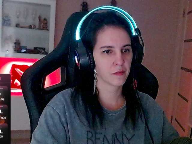 IrwiTomboy live cam on BongaCams