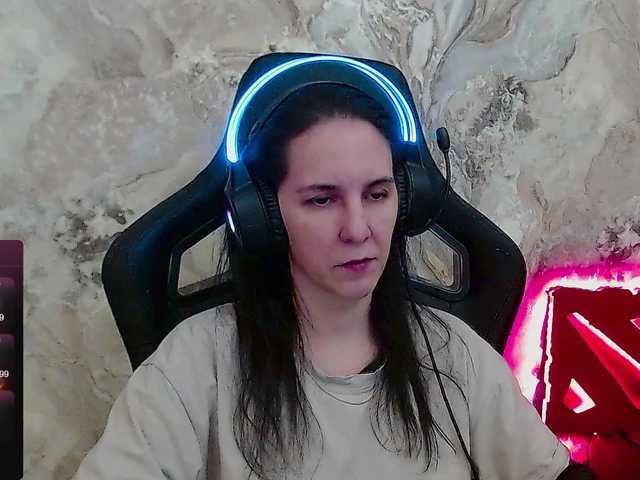 IrwiTomboy's BongaCams show and profile