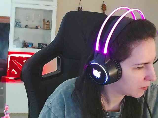 IrwiTomboy webcam