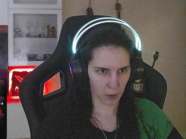 IrwiTomboy webcam