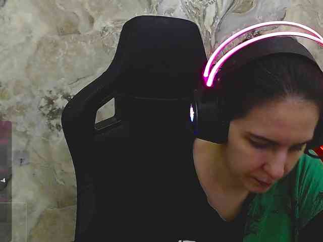 IrwiTomboy webcam