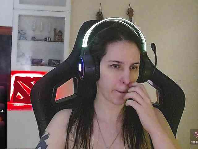 IrwiTomboy webcam
