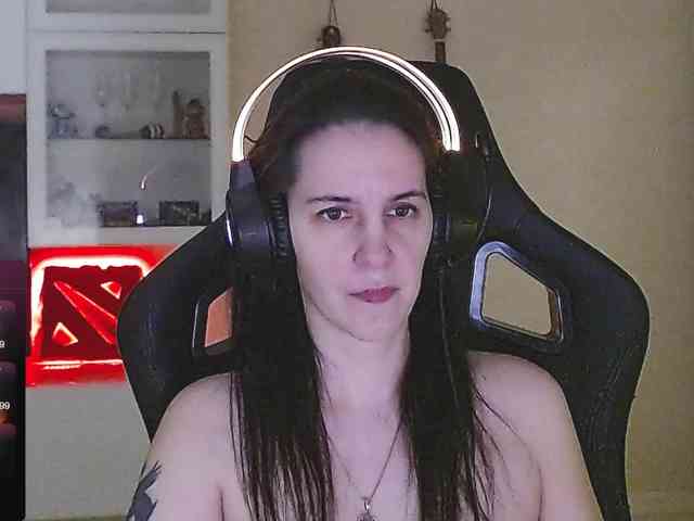 IrwiTomboy webcam