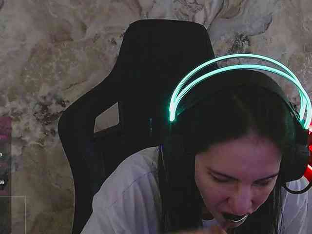 IrwiTomboy webcam