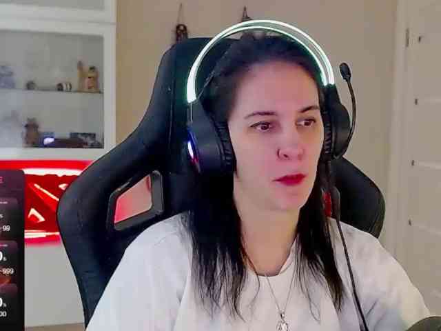 IrwiTomboy webcam