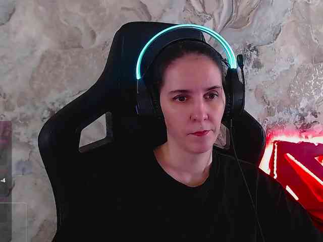 IrwiTomboy webcam