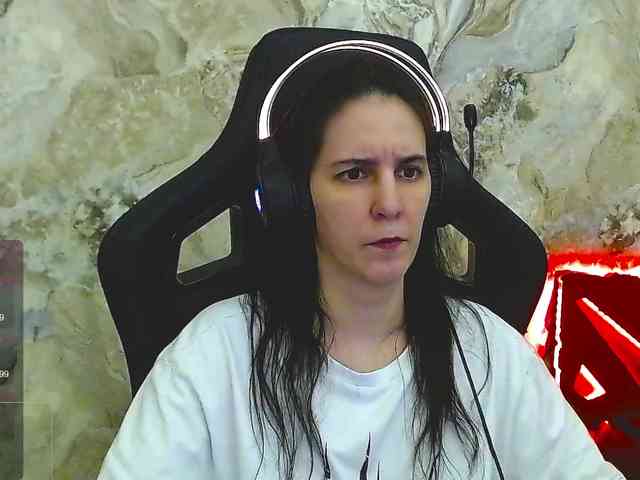 IrwiTomboy webcam