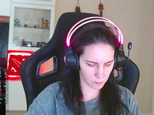 IrwiTomboy webcam