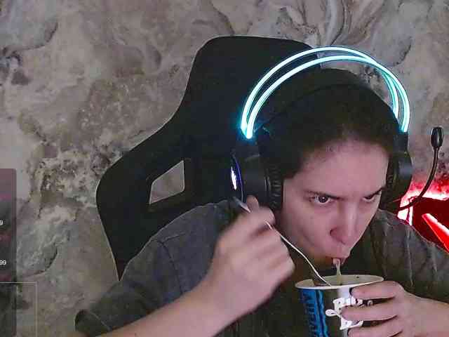 IrwiTomboy webcam