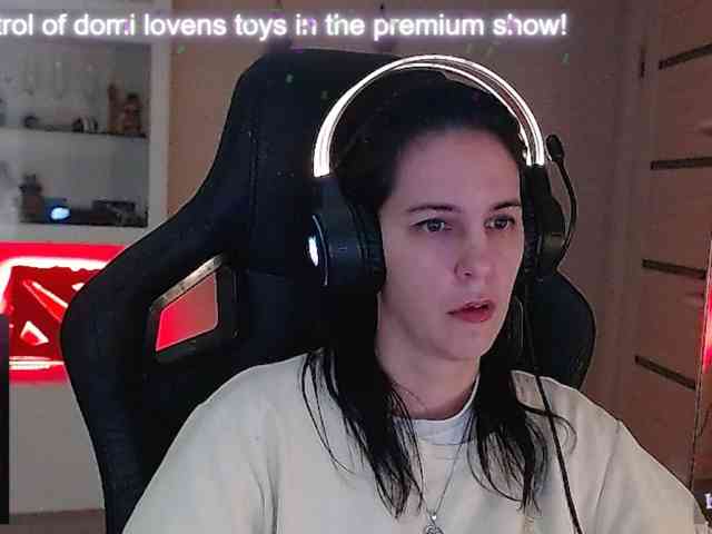 IrwiTomboy webcam
