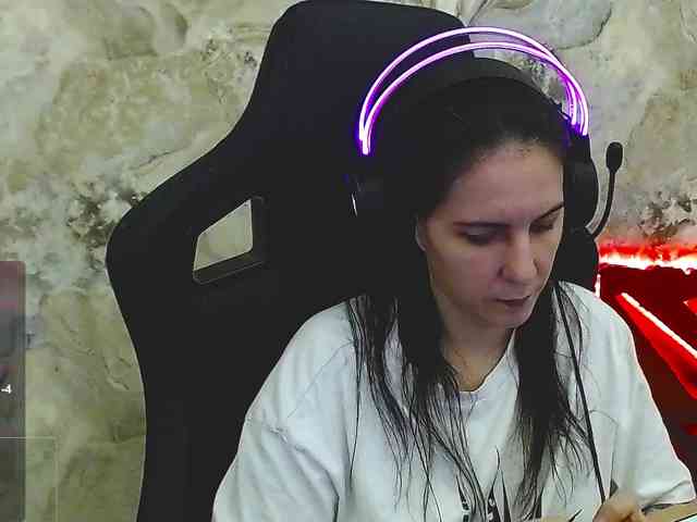 IrwiTomboy webcam
