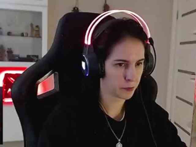 IrwiTomboy webcam