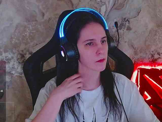 IrwiTomboy webcam
