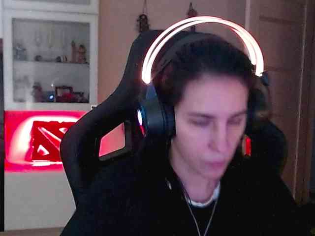 IrwiTomboy webcam