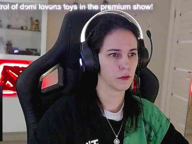 IrwiTomboy webcam