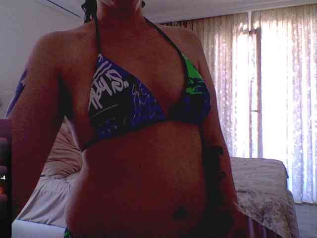 IrwiTomboy webcam