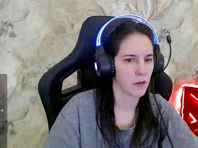 IrwiTomboy webcam