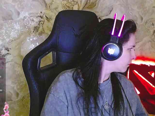 IrwiTomboy webcam