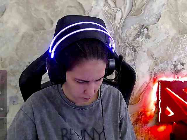 IrwiTomboy webcam
