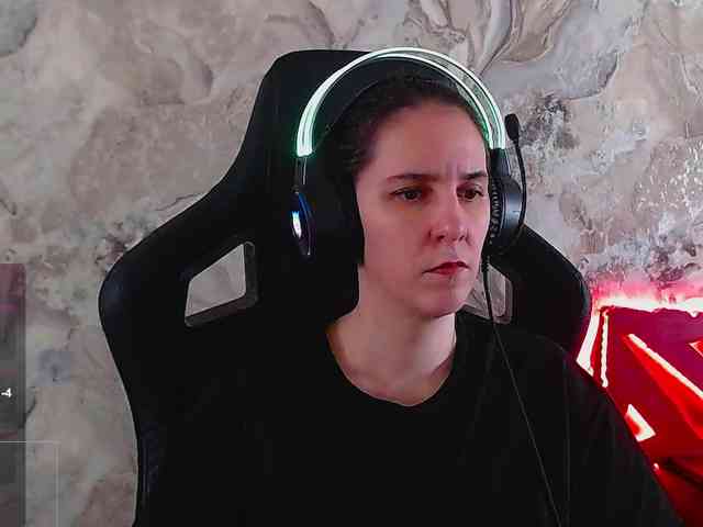IrwiTomboy webcam