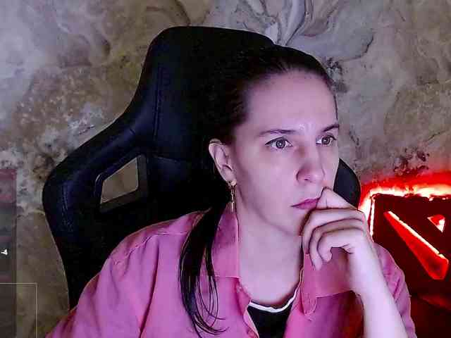 IrwiTomboy webcam