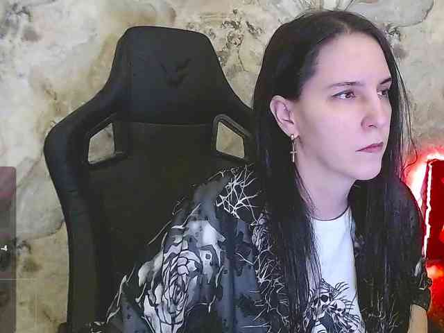 IrwiTomboy webcam